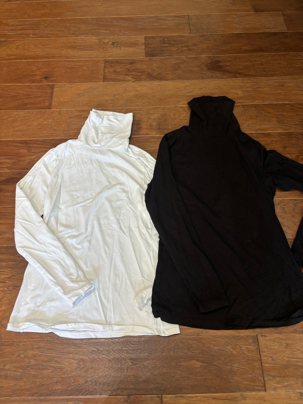 Felina Kids Long-Sleeve Turtleneck Top - White & Black